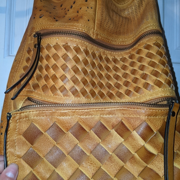 Vegan leather backpack - Picture 4 of 9